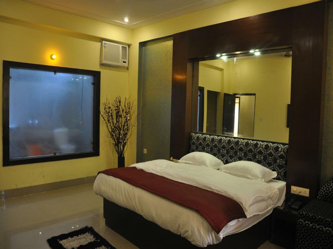 Hotel New Park Plaza Haridwār Εξωτερικό φωτογραφία